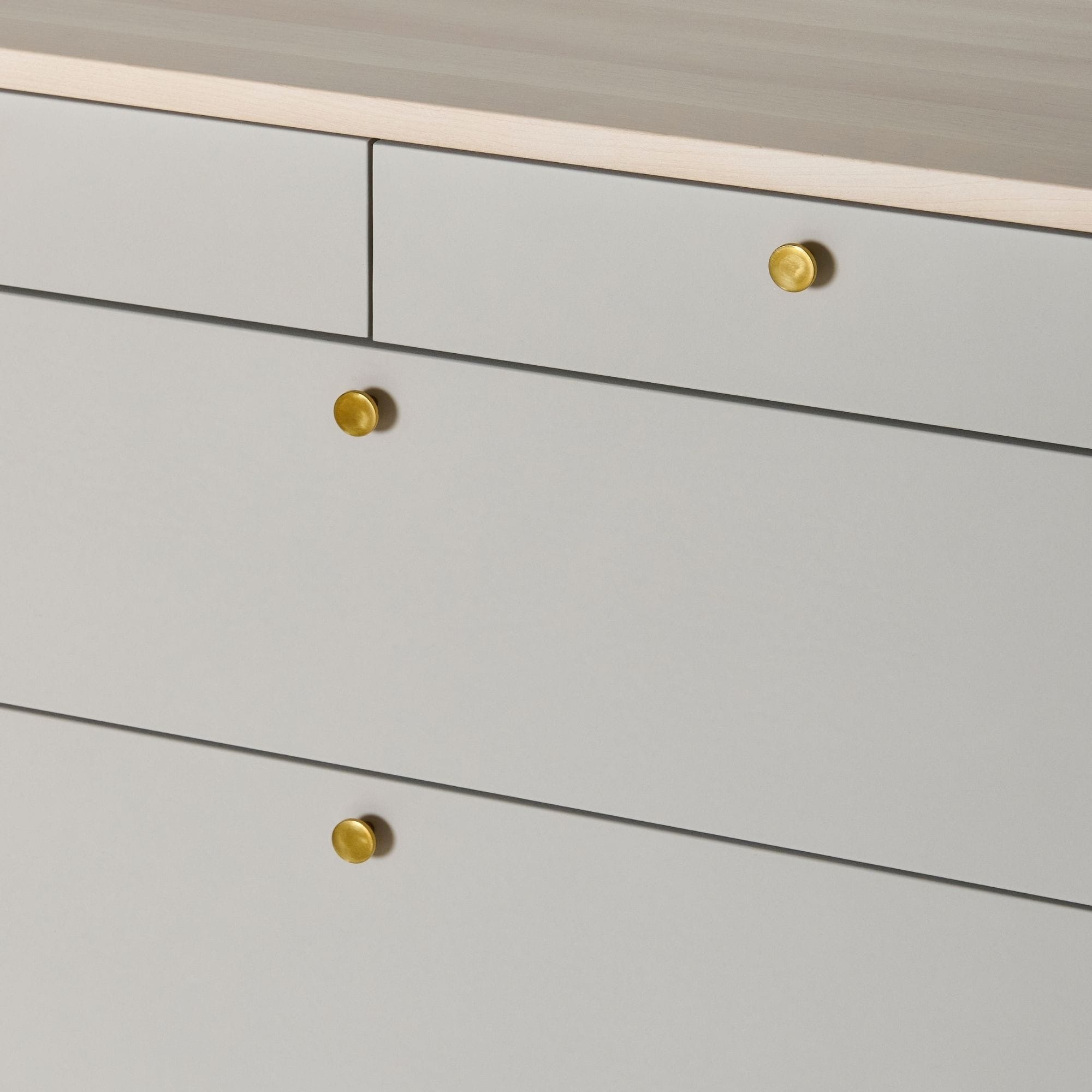 miniMassiv byrå med 5 lådor H3+/M2